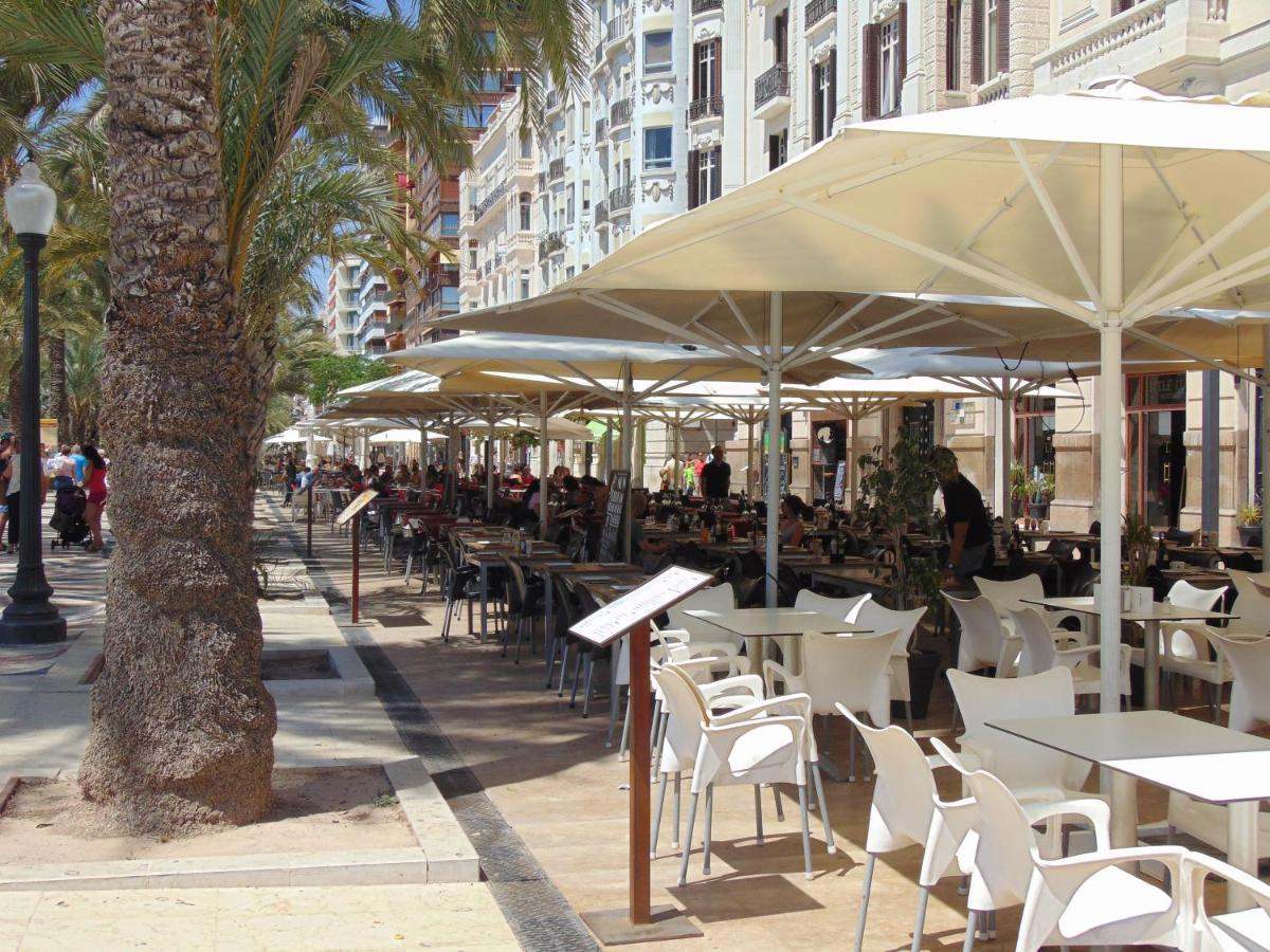 Apartamentos Playa Postiguet 阿利坎特 外观 照片