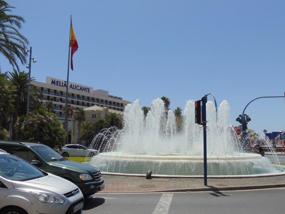 Apartamentos Playa Postiguet 阿利坎特 外观 照片