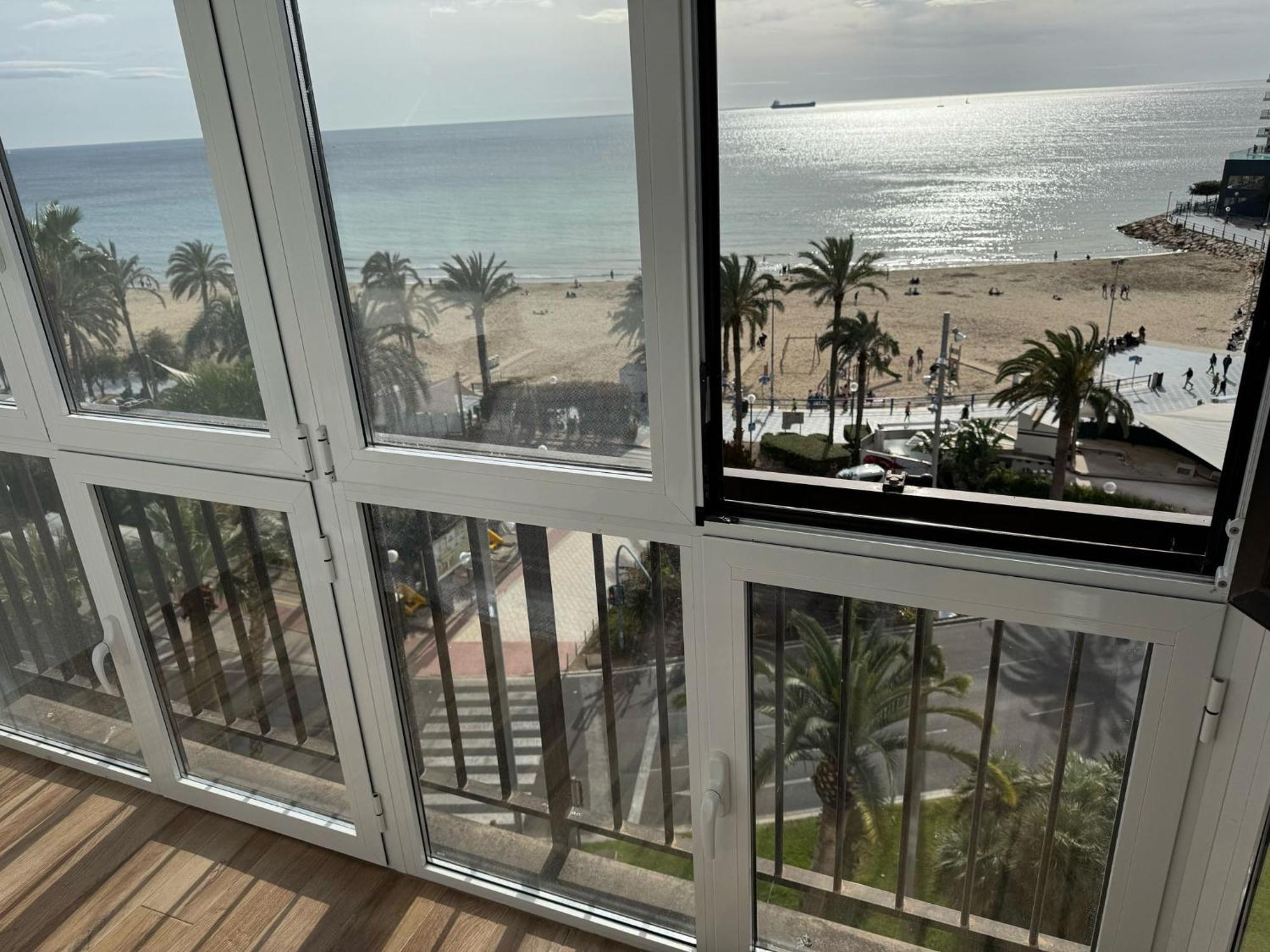 Apartamentos Playa Postiguet 阿利坎特 外观 照片