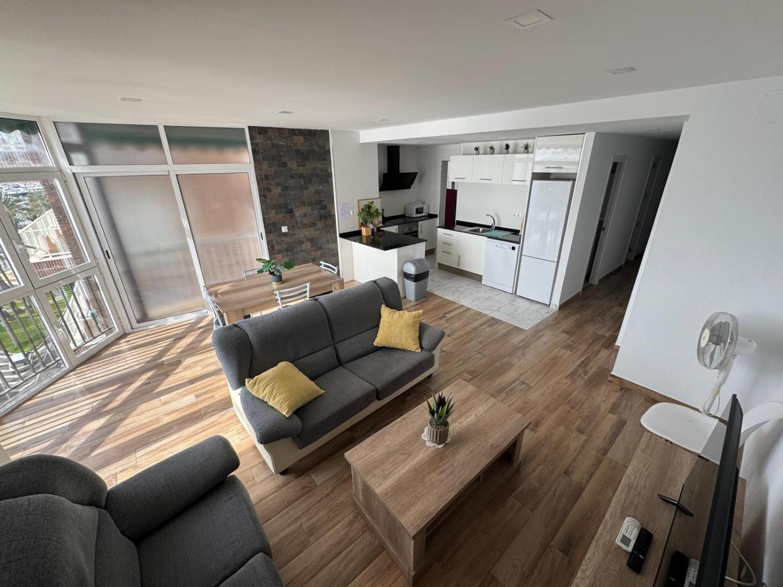 Apartamentos Playa Postiguet 阿利坎特 外观 照片